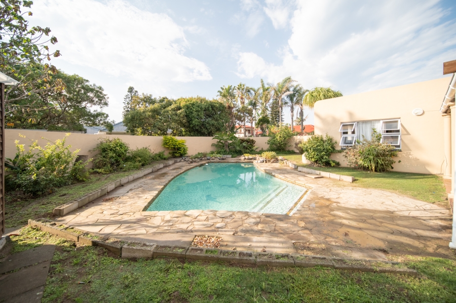 To Let 4 Bedroom Property for Rent in Baysville Eastern Cape